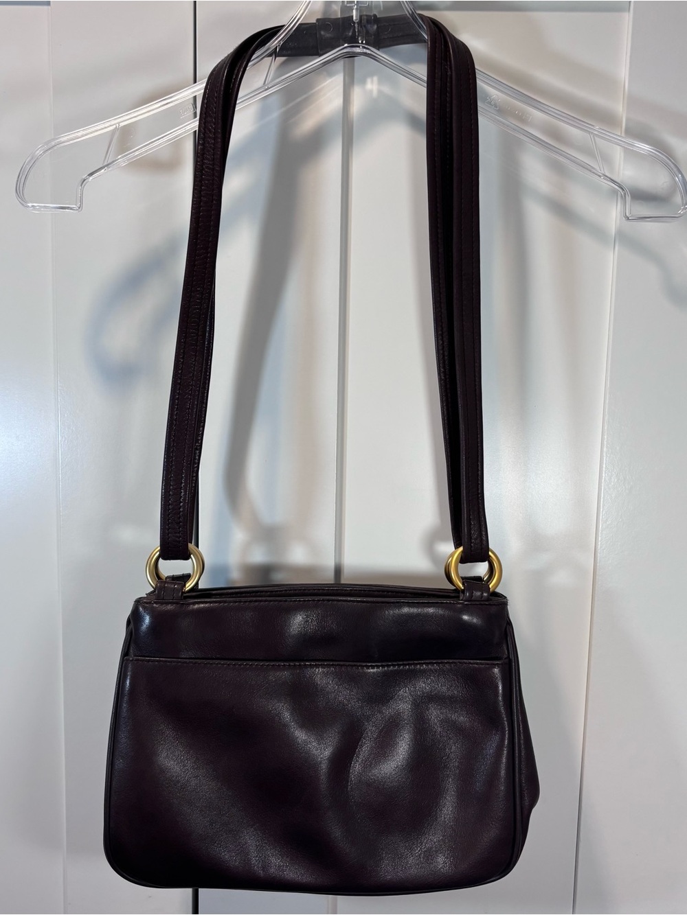 Tignanello Brown Genuine Leather Shoulder Bag Purse Gold Hardware Chocolate EUC